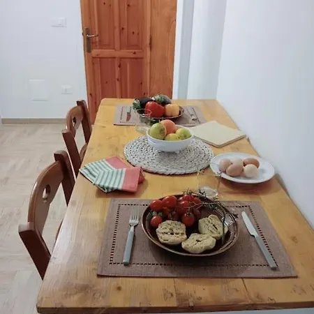 L'alloggio Delle Vacanze Estive * Corsano (Apulia)